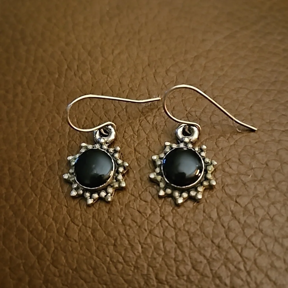 VTG Dainty Sterling Silver Onyx Sunburst Dangle Hook Earrings